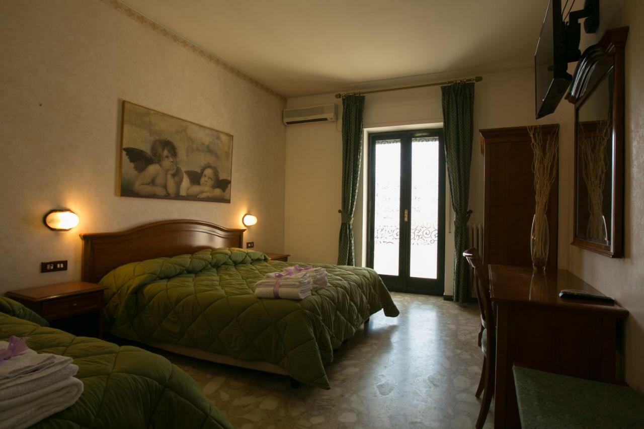 Hotel Bisceglie Esterno foto