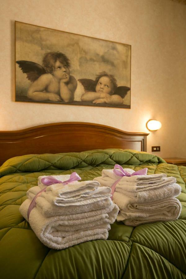 Hotel Bisceglie Esterno foto
